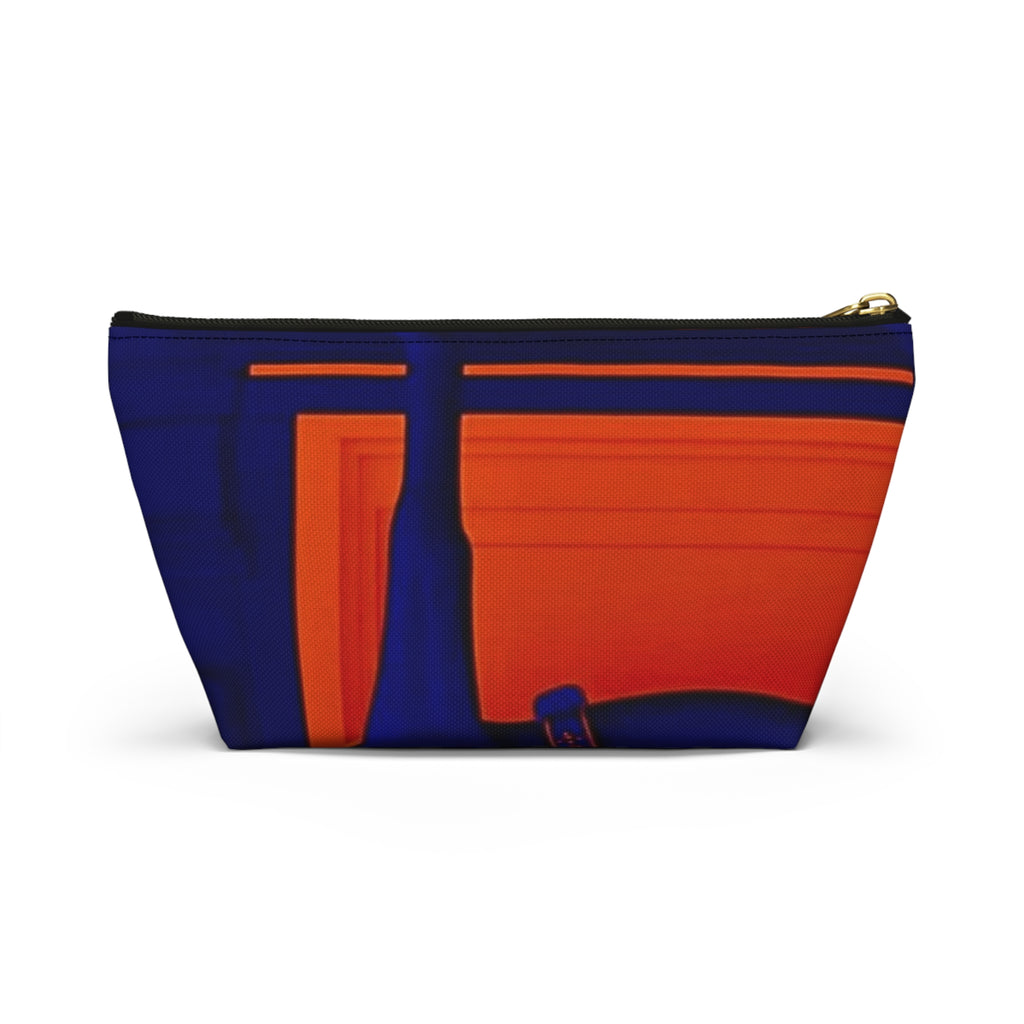 AD ICONIQ Equestrian Silhouette Travel Bag