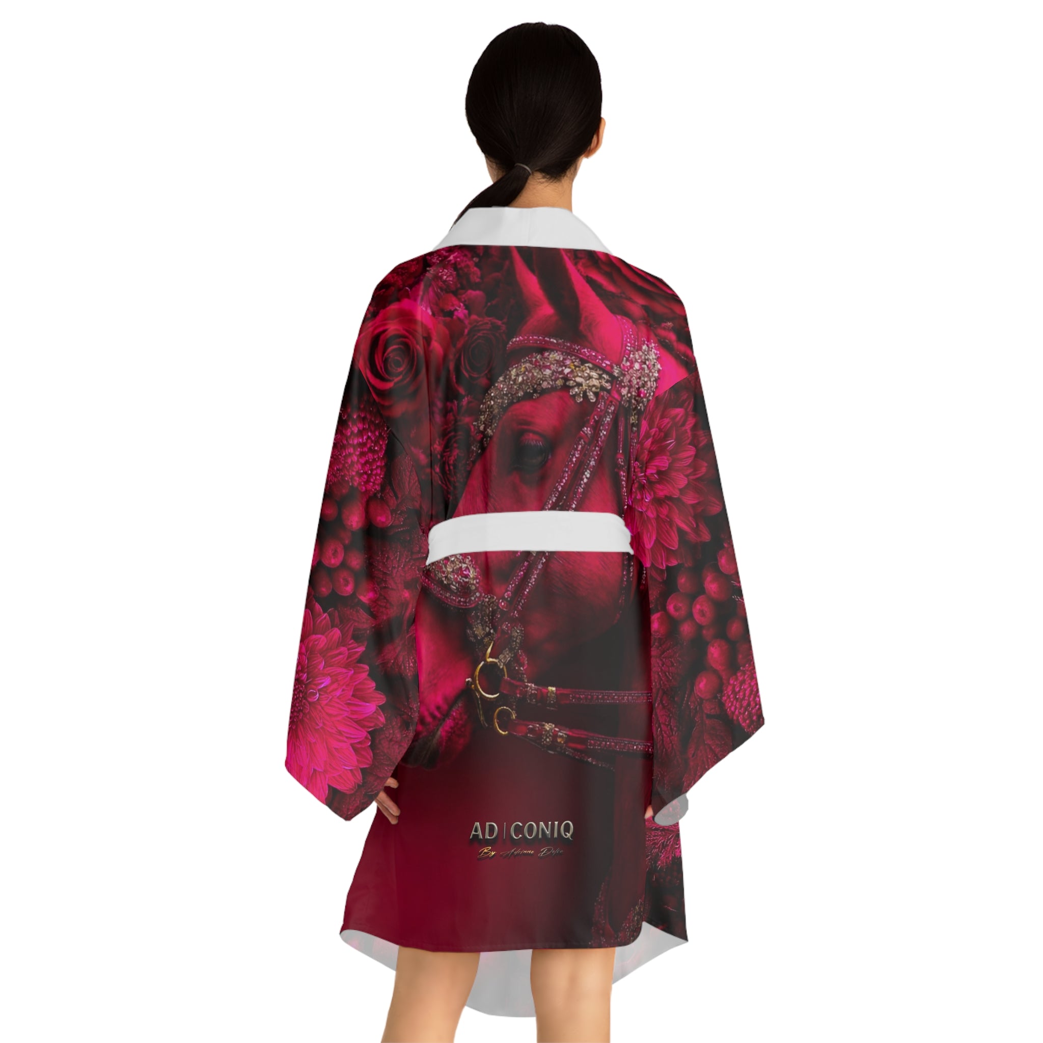 AD |CONIQ — La Red Horse Kimono Robe